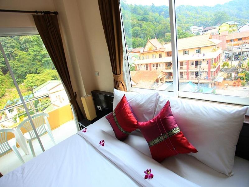 88 Hotel Patong Exterior photo