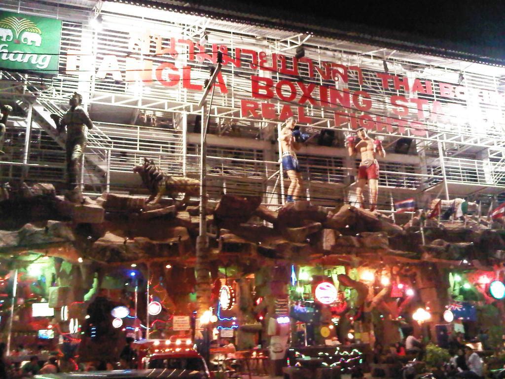 88 Hotel Patong Exterior photo