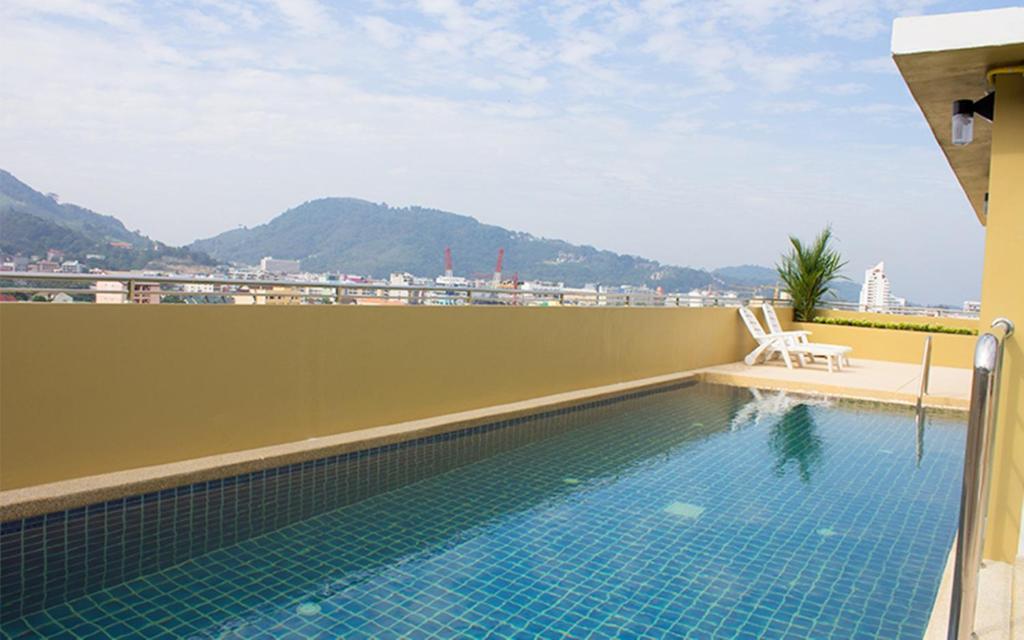 88 Hotel Patong Exterior photo